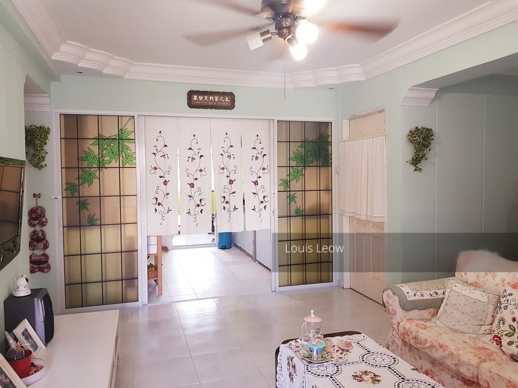 Blk 321 Tampines Street 33 (Tampines), HDB 4 Rooms #201518042